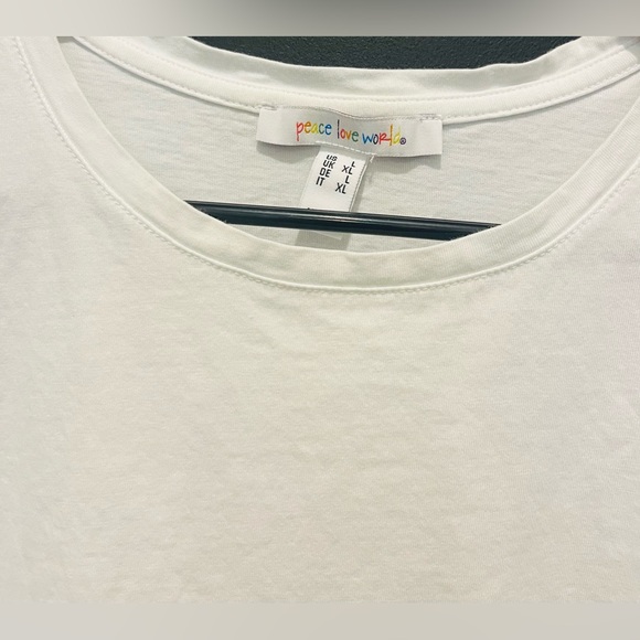 Peace Love World “This is Love” Graphic Tee… - Picture 3 of 8